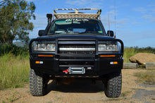 Load image into Gallery viewer, DOBINSONS CLASSIC BLACK FRONT BULLBAR FOR TOYOTA LAND CRUISER 80 SERIES