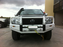 Load image into Gallery viewer, DOBINSONS 4×4 CLASSIC BLACK BULLBAR FOR TOYOTA LAND CRUISER 200 SERIES 2012 TO MID 2016